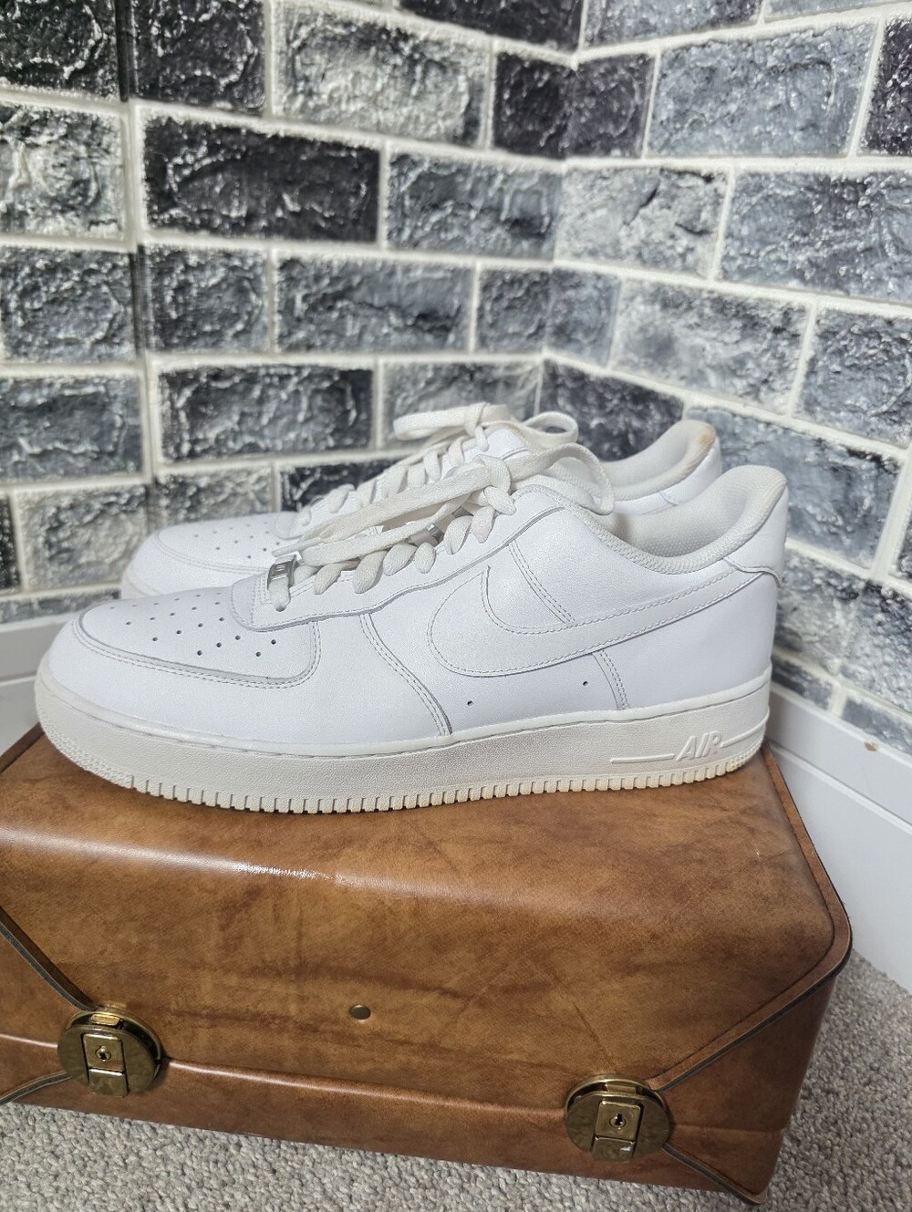 Nike Air Force 1 Men's White Leather Sneakers Size 13
